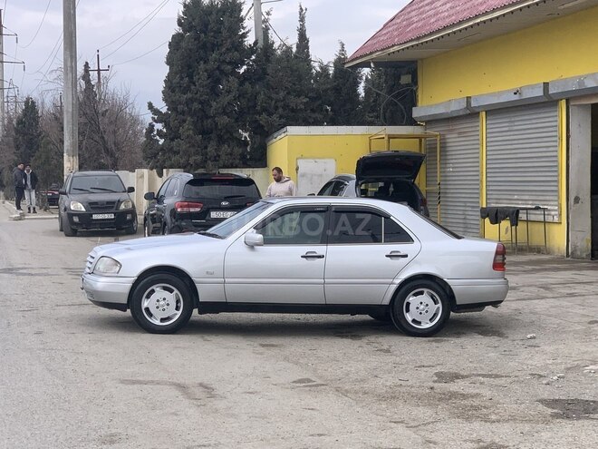Mercedes C 200 1995, 235,000 km - 2.0 л - Sumqayıt