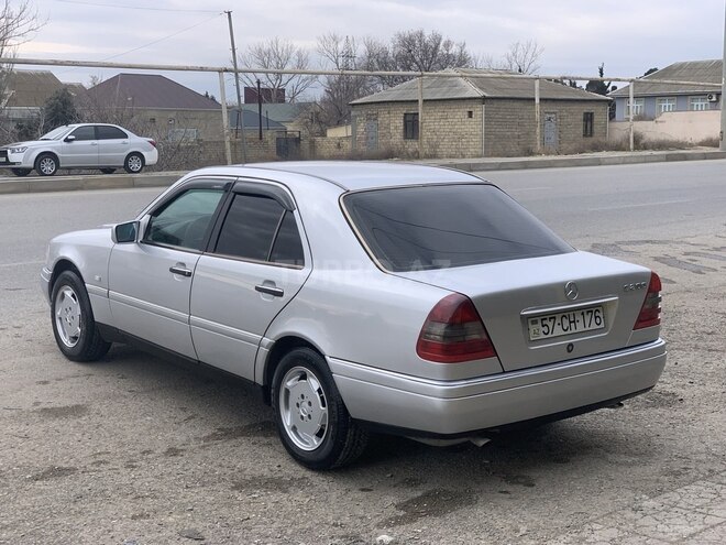 Mercedes C 200 1995, 235,000 km - 2.0 л - Sumqayıt