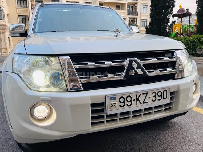 Mitsubishi Pajero 2015, 109,000 km - 3.8 л - Bakı