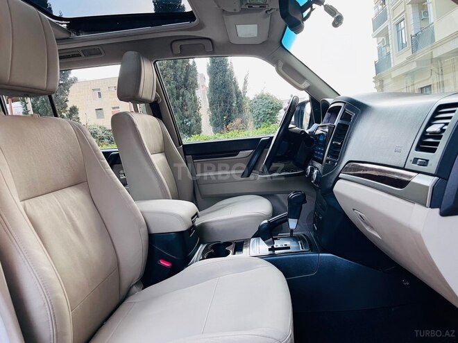 Mitsubishi Pajero 2015, 109,000 km - 3.8 л - Bakı