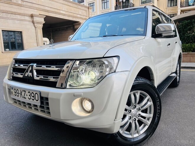 Mitsubishi Pajero 2015, 109,000 km - 3.8 л - Bakı