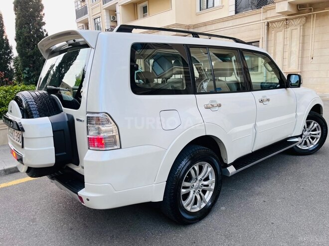 Mitsubishi Pajero 2015, 109,000 km - 3.8 л - Bakı