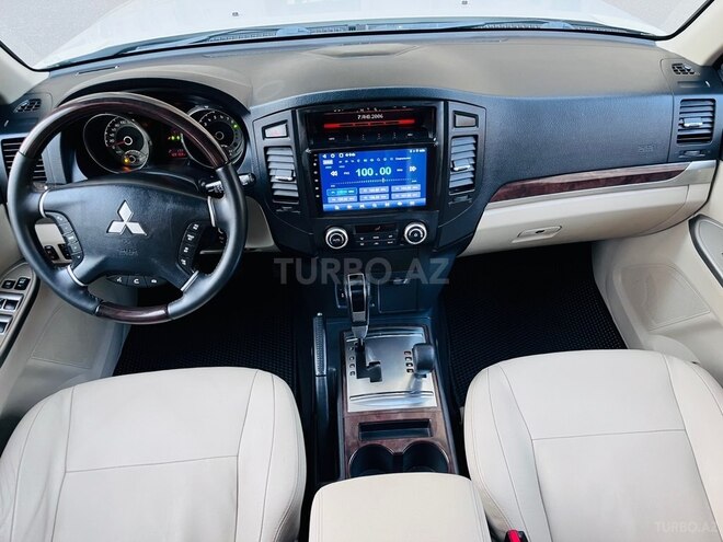 Mitsubishi Pajero 2015, 109,000 km - 3.8 л - Bakı