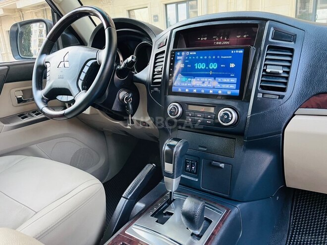 Mitsubishi Pajero 2015, 109,000 km - 3.8 л - Bakı