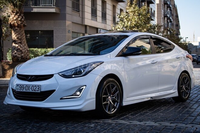 Hyundai Elantra-2