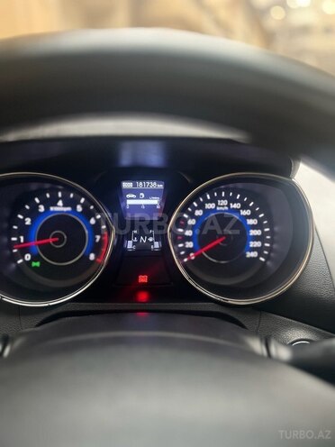 Hyundai Elantra-19