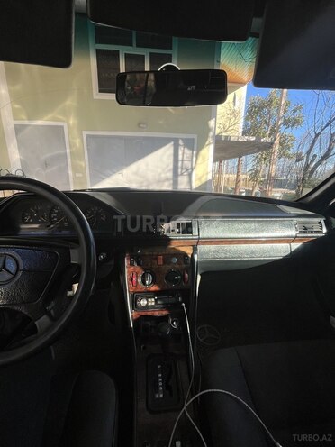 Mercedes 220 E 1994, 375,185 km - 2.2 l - Masallı