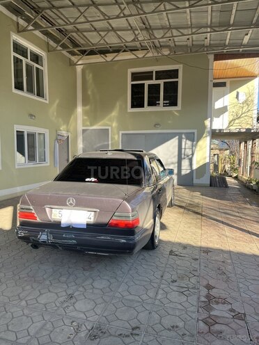Mercedes 220 E 1994, 375,185 km - 2.2 l - Masallı