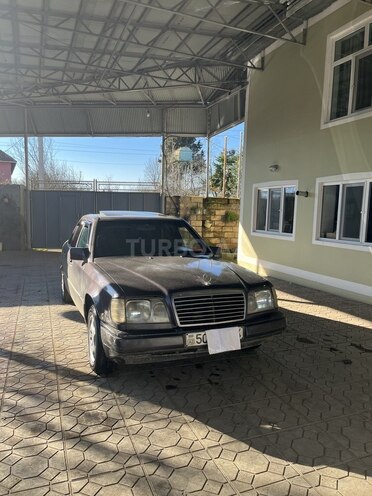 Mercedes 220 E 1994, 375,185 km - 2.2 l - Masallı