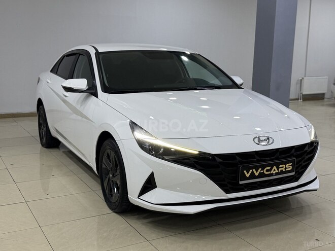Hyundai Elantra-2
