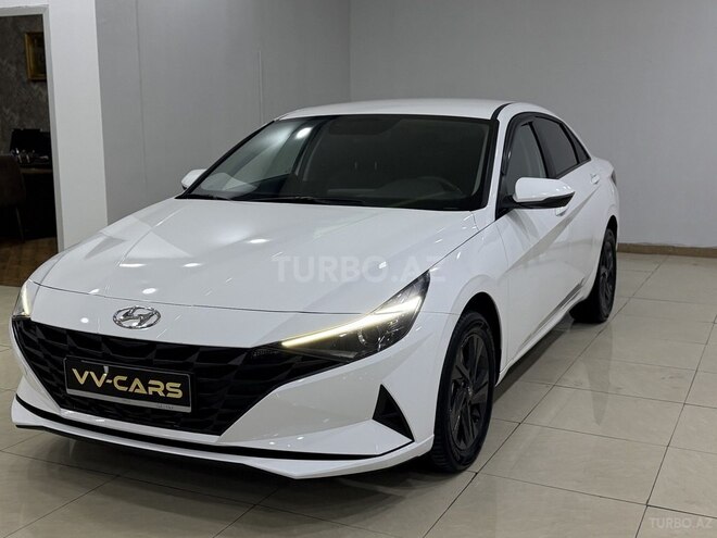 Hyundai Elantra-3
