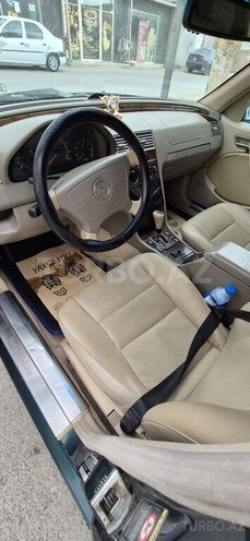 Mercedes C 230 2000, 330,803 km - 2.3 л - Bakı