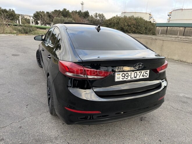 Hyundai Elantra 2017, 128,000 km - 2.0 л - Bakı