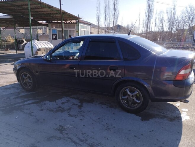 Opel Vectra 1996, 300,000 km - 2.0 l - Bakı