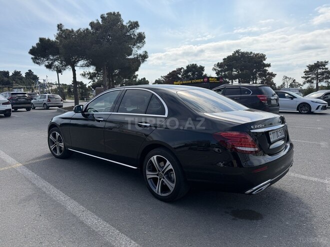 Mercedes E 220 d 2019, 122,000 km - 2.0 l - Bakı