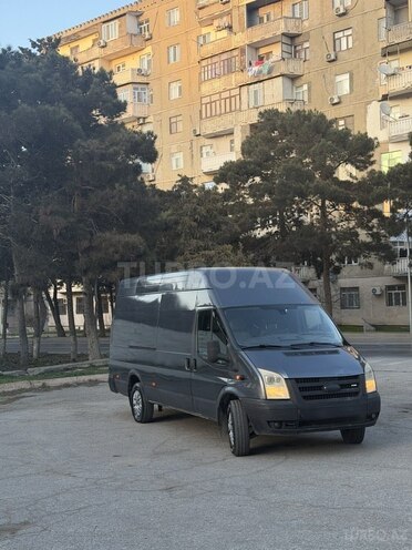 Ford Transit-2