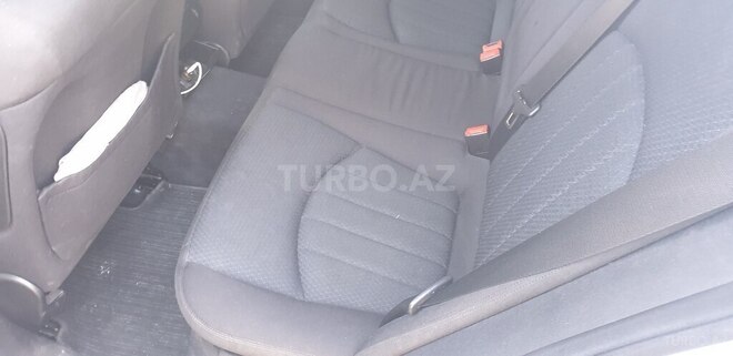 Mercedes E 220-3