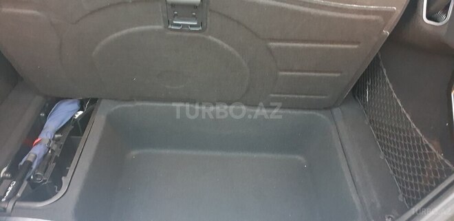 Mercedes E 220-13