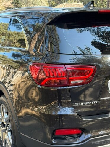 Kia Sorento-5