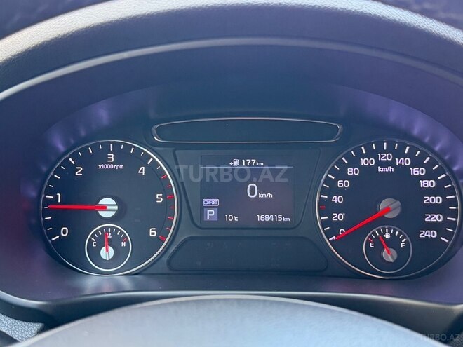 Kia Sorento-14