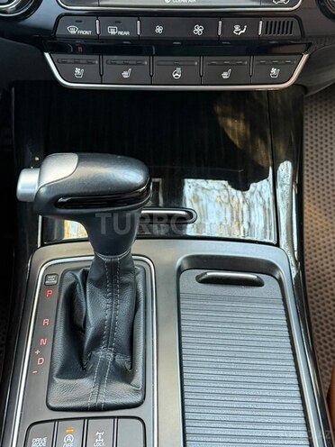 Kia Sorento-12