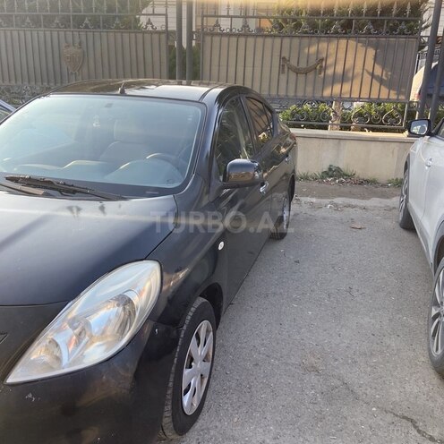 Nissan Sunny-7