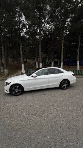 Mercedes C 200 d-7