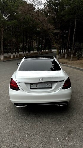 Mercedes C 200 d-5