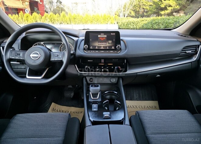 Nissan X-Trail 2025, 3,900 km - 2.5 л - Bakı