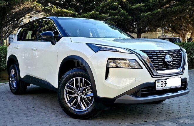 Nissan X-Trail 2025, 3,900 km - 2.5 л - Bakı