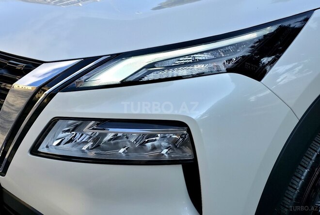 Nissan X-Trail 2025, 3,900 km - 2.5 л - Bakı