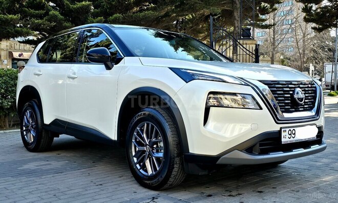 Nissan X-Trail 2025, 3,900 km - 2.5 л - Bakı