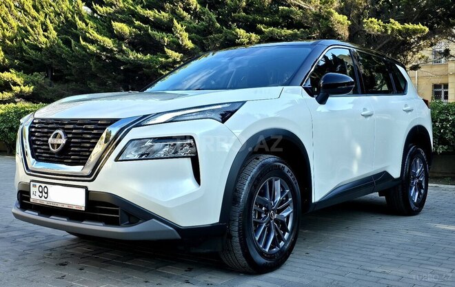 Nissan X-Trail 2025, 3,900 km - 2.5 л - Bakı