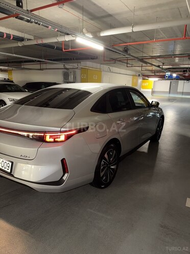 Changan Qiyuan A05 2025, 13,200 km - 1.5 л - Bakı
