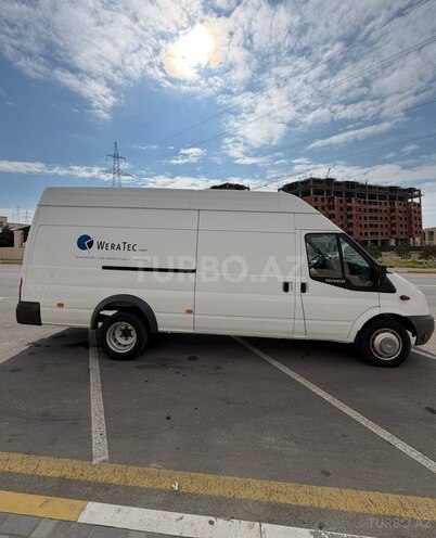 Ford Transit-5