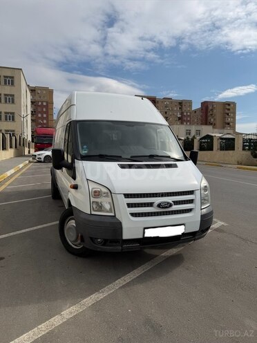 Ford Transit-1