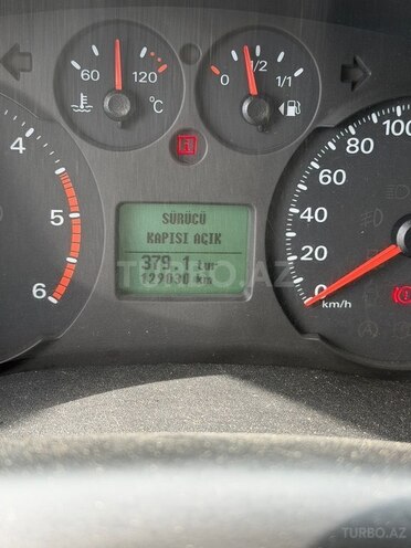 Ford Transit-10