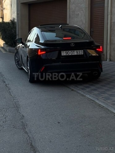 Lexus IS 300-10