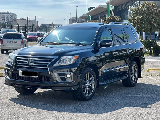 Lexus LX 570 2014, 245,000 km - 5.7 l - Bakı