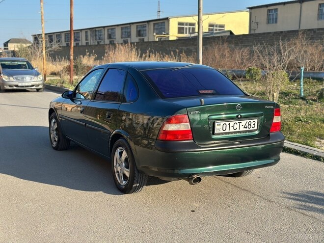 Opel Vectra 1999, 258,000 km - 1.6 l - Bakı