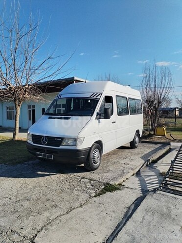 Mercedes Sprinter 312 2000, 825,454 km - 2.3 l - Ucar