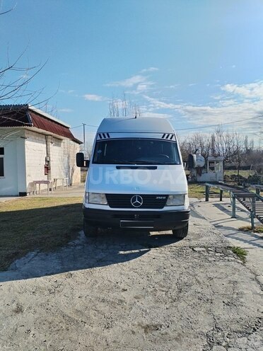 Mercedes Sprinter 312 2000, 825,454 km - 2.3 l - Ucar