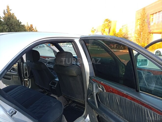 Mercedes E 220 1996, 321,456 km - 2.2 l - İmişli