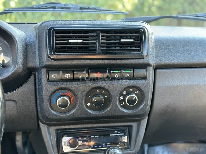 LADA (VAZ) Niva 2021, 80,000 km - 1.7 l - Gəncə