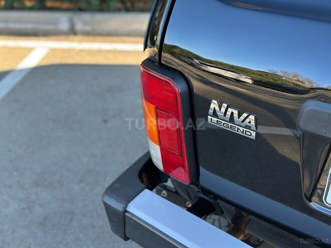 LADA (VAZ) Niva 2021, 80,000 km - 1.7 l - Gəncə