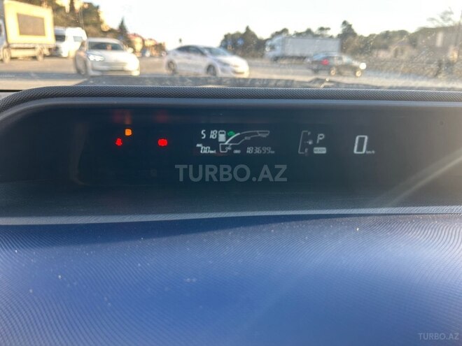 Toyota Aqua 2016, 184,000 km - 1.5 l - Bakı