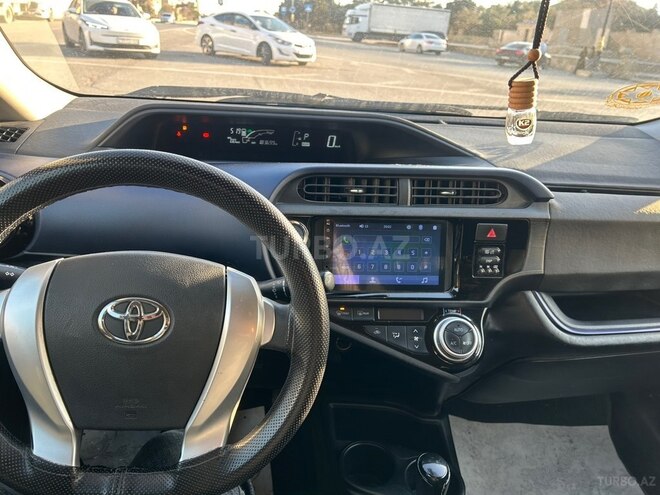 Toyota Aqua 2016, 184,000 km - 1.5 l - Bakı