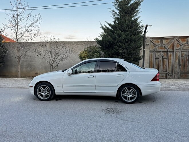 Mercedes C 240 2003, 368,000 km - 2.6 l - Bakı
