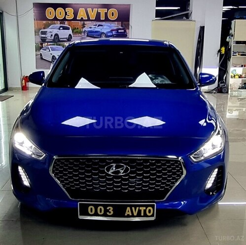 Hyundai Elantra GT-1