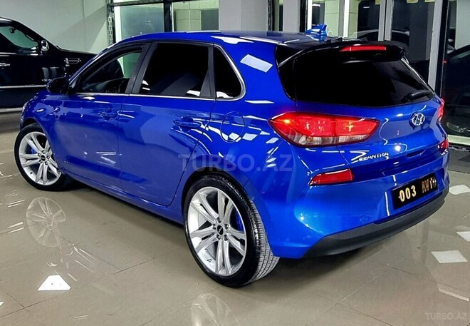 Hyundai Elantra GT-5